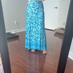 NWT. Vince Camuto size xs Skirt